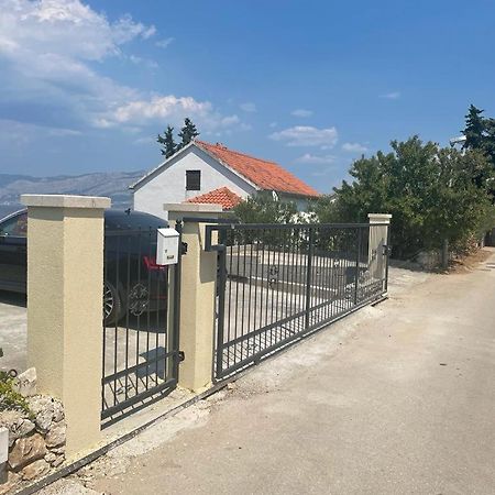 Apartment Natasa Сплитска Екстериор снимка